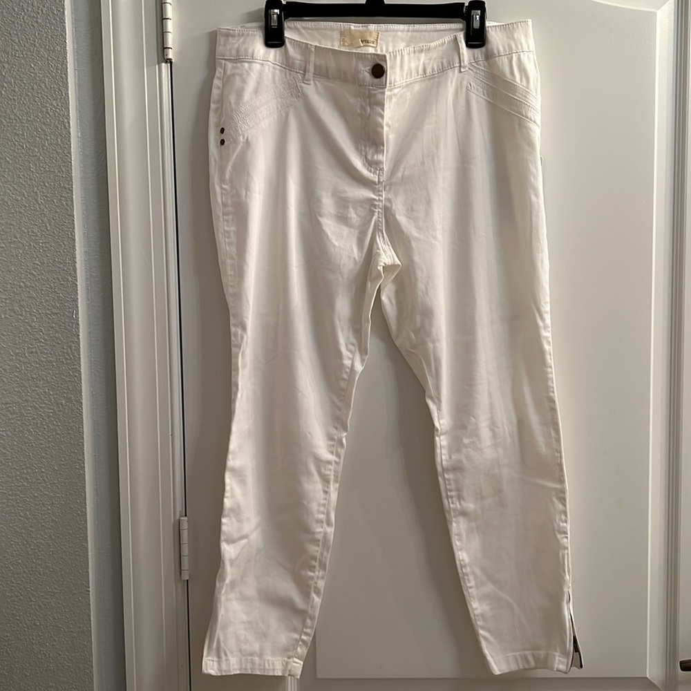 Dept 222 White  Pants Size 12 Petite NWT